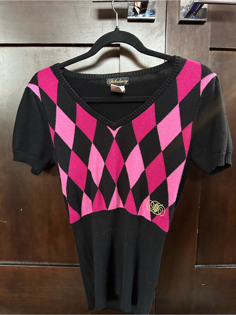Women's Black & Pink Argyle V-Neck Short Sleeve Knit Top with synched waist